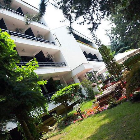Hotel Pela Охрид Экстерьер фото