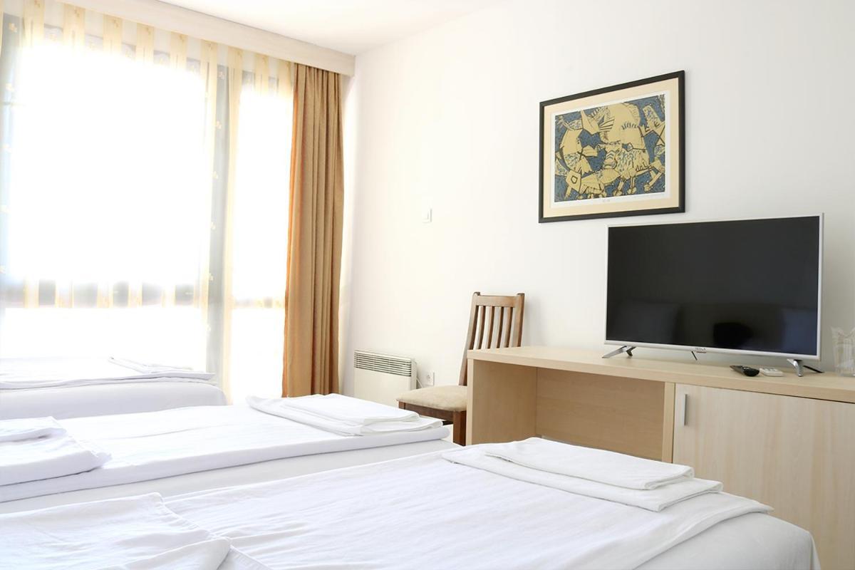 Hotel Pela Охрид Экстерьер фото